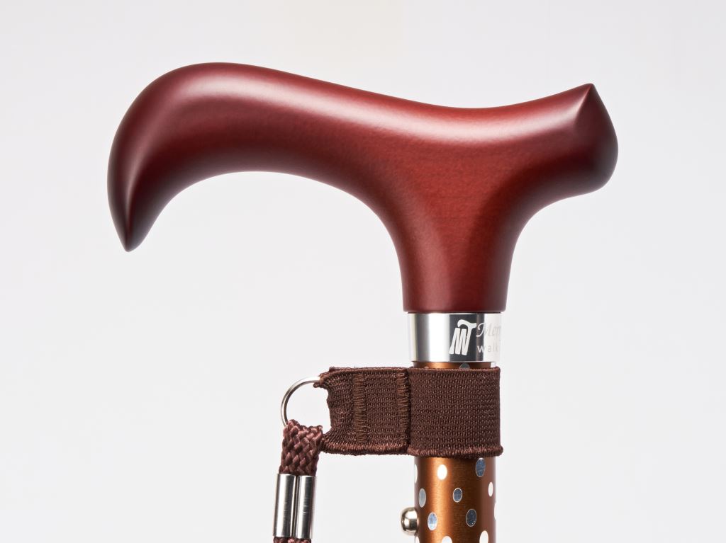 Stylish derby handle made of Canadian maple